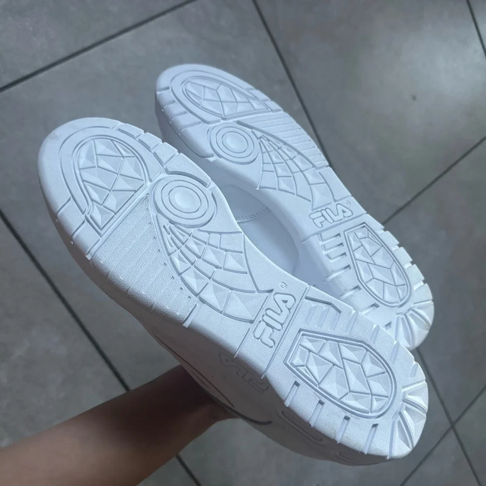 NEW Fila LNX-100 Men’s white leather sneakers